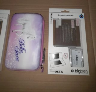 Nuovo lotto DSi XL. Custodia + 5 matite + protezioni