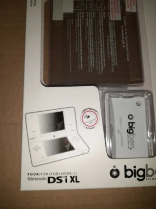 Nuovo lotto DSi XL. Custodia + 5 matite + protezioni