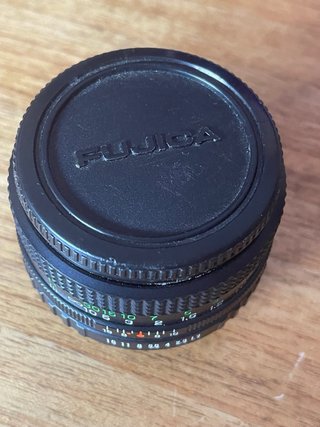 Obiettivo X-Fujinon FM 50mm f/1.9 per fotocamere Fujica con montaggio X