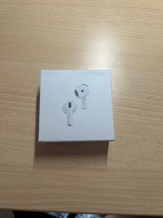 Apple AirPods 4