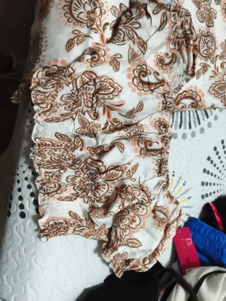 Conjunto pantalón ancho y top estampado