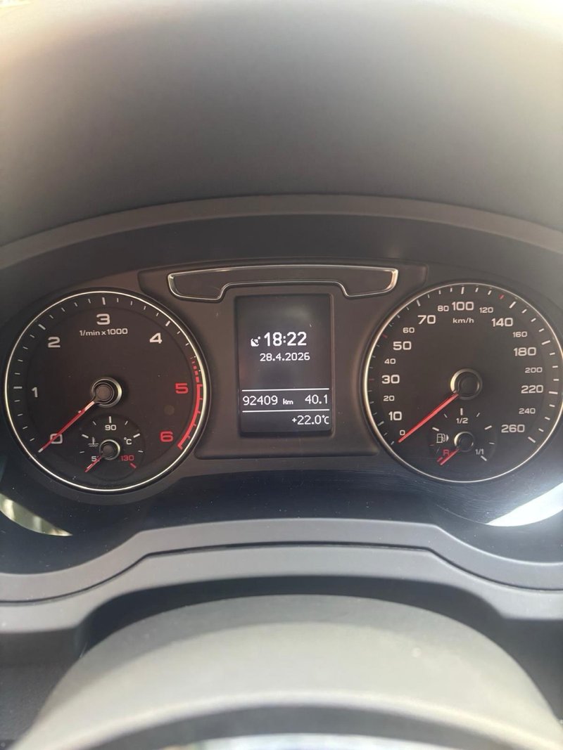 Audi Q3 2.0 TDI sport edition 2015, foto 10