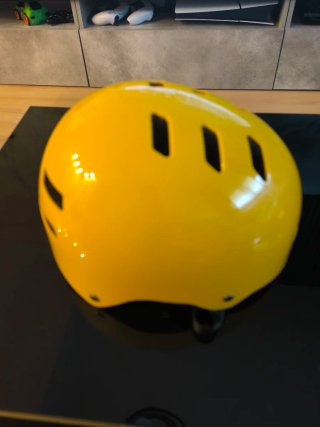 Casco Multideporte Amarillo CAMNA