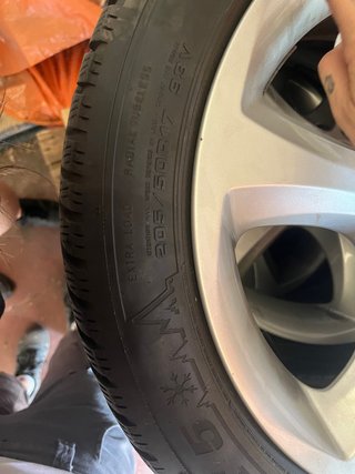 4 Llantas Dunlop con Neumáticos BMW