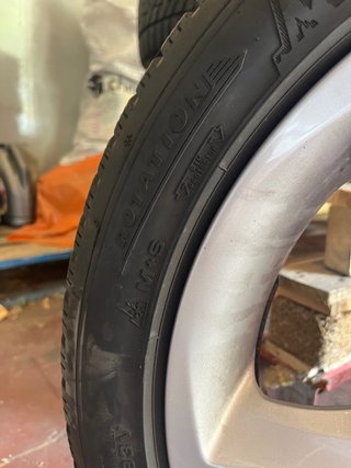 4 Llantas Dunlop con Neumáticos BMW