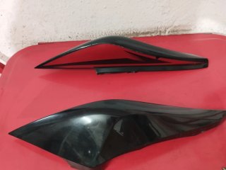 Cachas Yamaha FZ6 Negras y Rojas