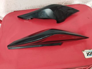 Cachas Yamaha FZ6 Negras y Rojas