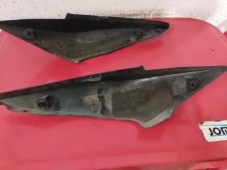 Cachas Yamaha FZ6 Negras y Rojas