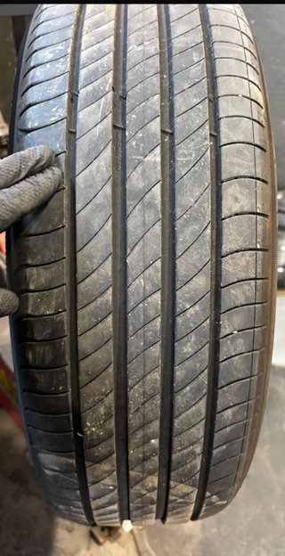 Neumáticos Michelin 215/65/17 103v