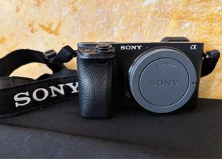 Sony a6400 - Ottima per video 4K, come nuova