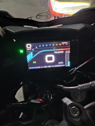 CFMoto 650 GT Negra