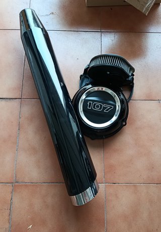 Harley Davidson Sport Glide 107 Negra