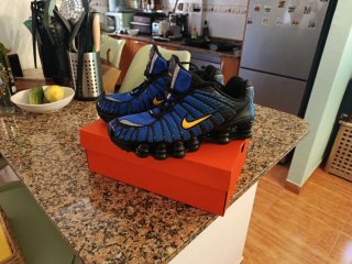 Nike Air Max Shox