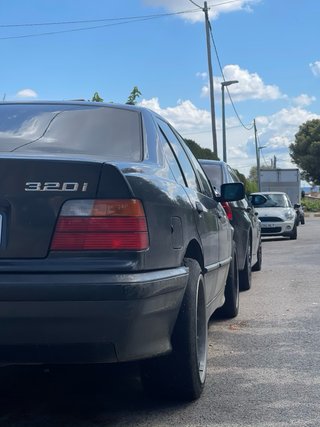 BMW e36 Serie 3 320i 1992 berlina