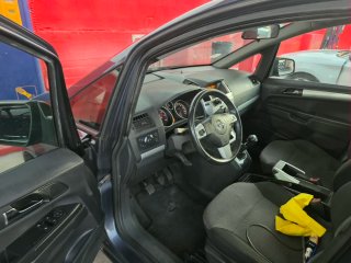 Opel Zafira 2010