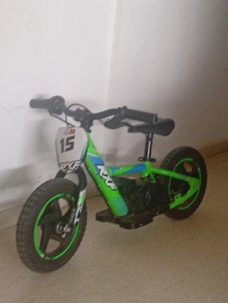 Bicicleta eléctrica infantil verde RXF