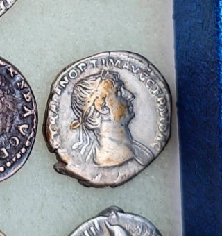Denario romano antiguo