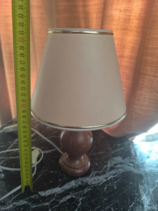 Lámpara de mesa tela y madera