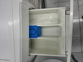 LAVADORA con SECADORA marca SIEMENS