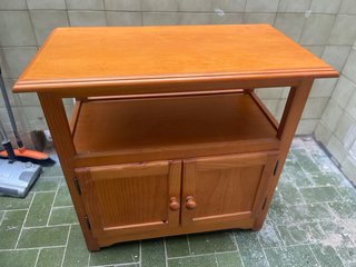 Mueble auxiliar televisión