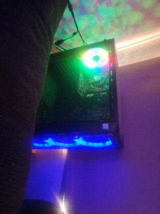 Torre Gaming RGB