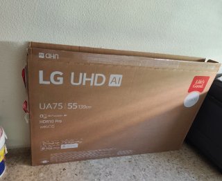 Televisor UHD AI de 75/55