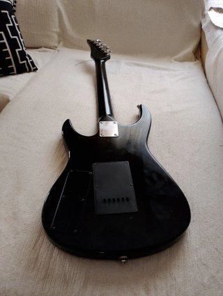 Guitarra Eléctrica Luxe LG-02 Negra