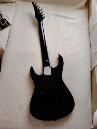Guitarra Eléctrica Luxe LG-02 Negra