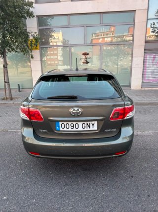 Toyota Avensis 2009