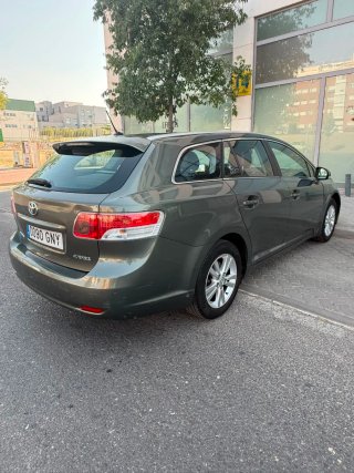 Toyota Avensis 2009