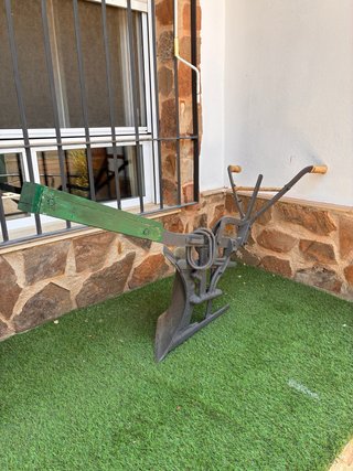 Arado antiguo de vertedera