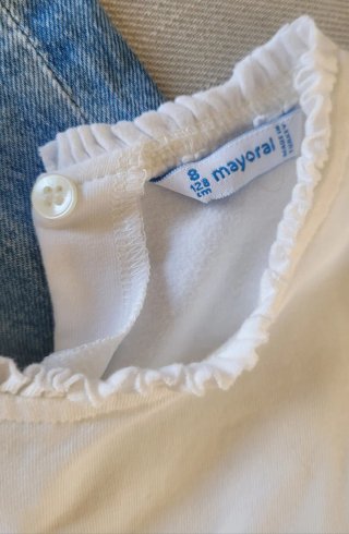 Pantalón vaquero y camiseta Mayoral