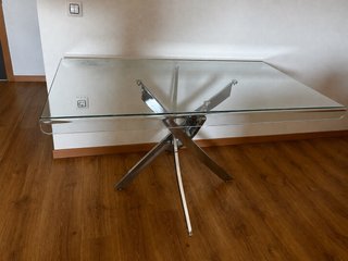 Mesa comedor cristal templado y acero