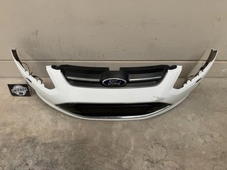 Paragolpes delantero Ford C-MAX II