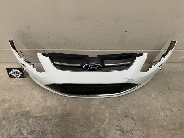 Paragolpes delantero Ford C-MAX II