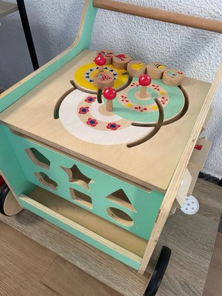 Caminador de madera para bebé