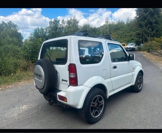 Suzuki Jimny 2011
