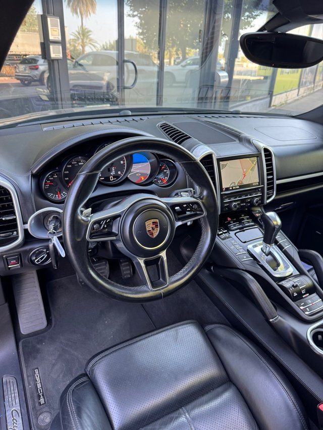Porsche Cayenne platinum 2016