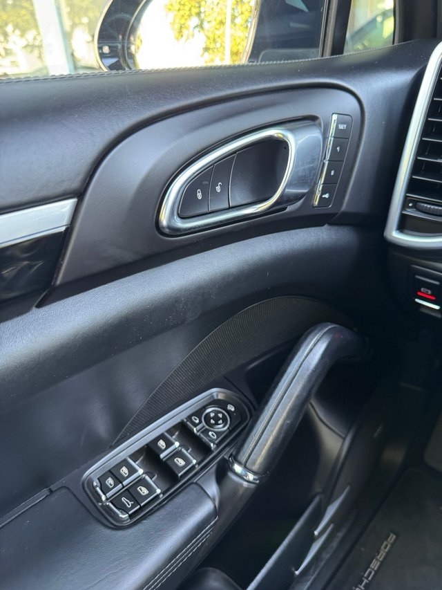 Porsche Cayenne platinum 2016