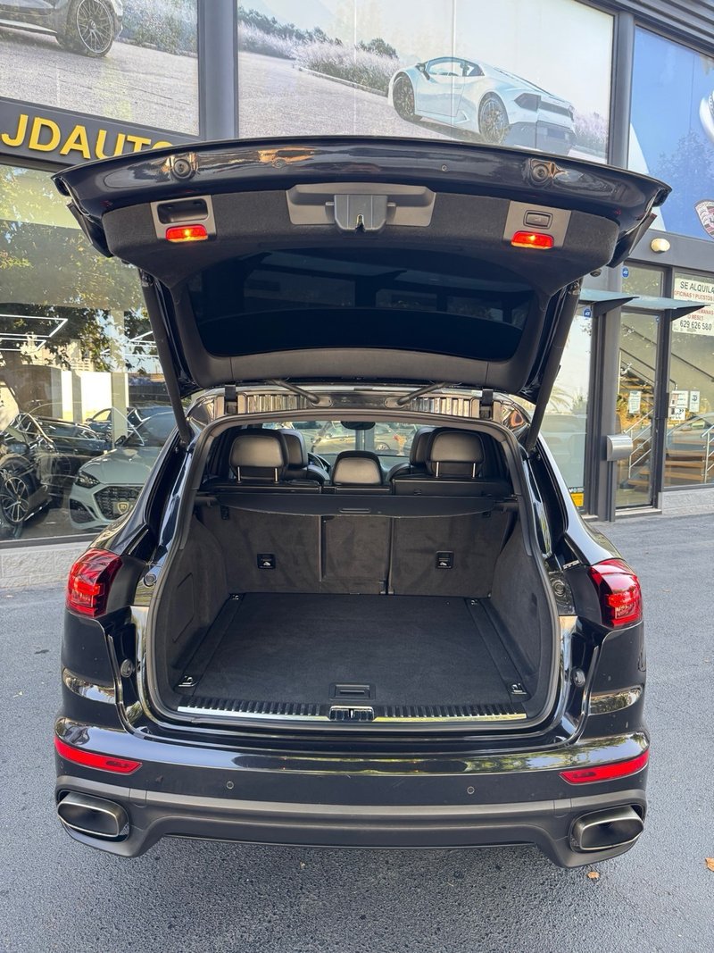 Porsche Cayenne 2016, foto 23