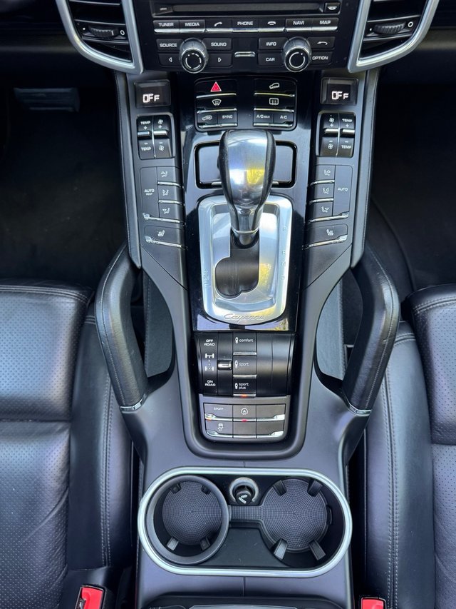Porsche Cayenne platinum 2016