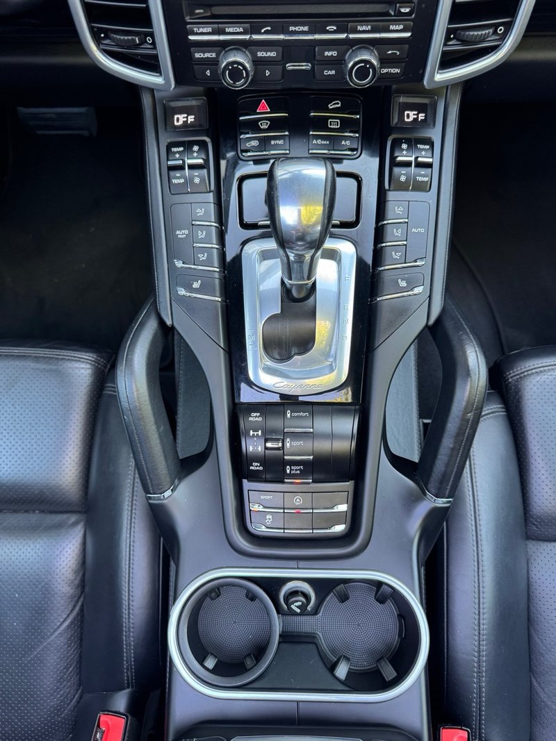 Porsche Cayenne 2016, foto 15