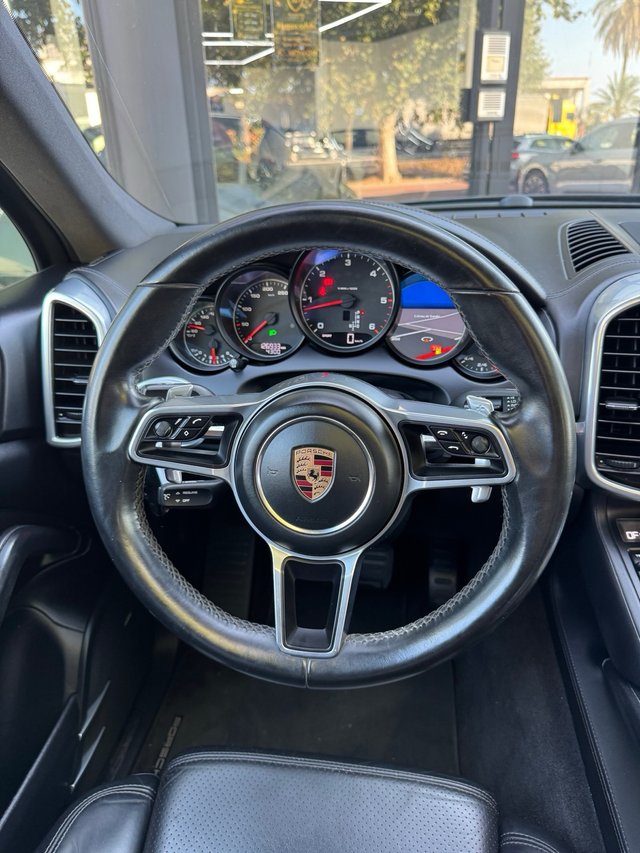 Porsche Cayenne platinum 2016