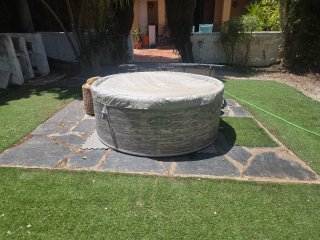 Jacuzzi Lay-Z-Spa Vancouver