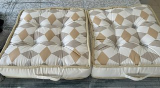 2 Cojines Suelo IKEA Beige/Gris