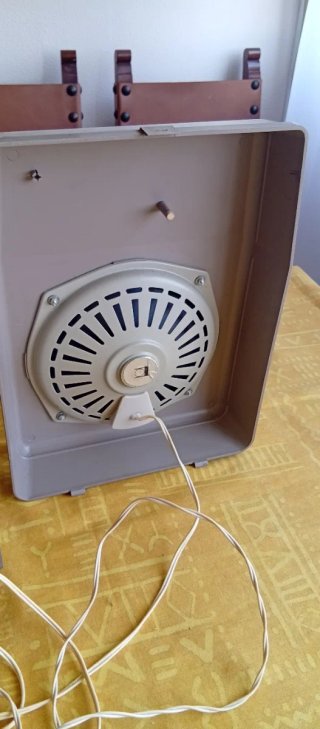 Tocadiscos Portátil marca Círculo Internacional