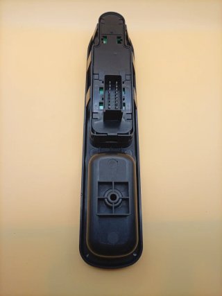 Botonera Elevalunas Peugeot 207