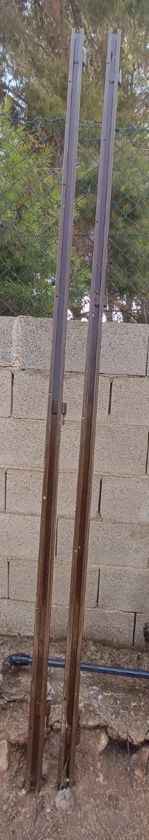 Reja metálica extensible o de tijera