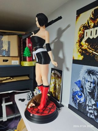 Figura Jill Valentine 1/4