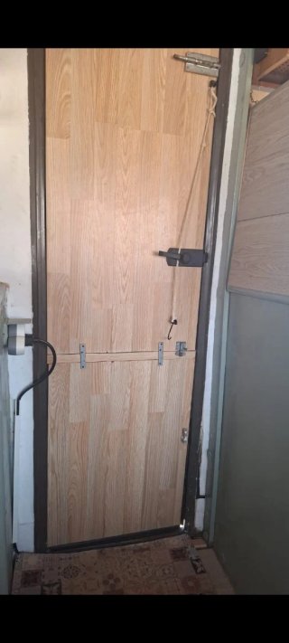 Reparar puerta de caravana. Zona El Médano